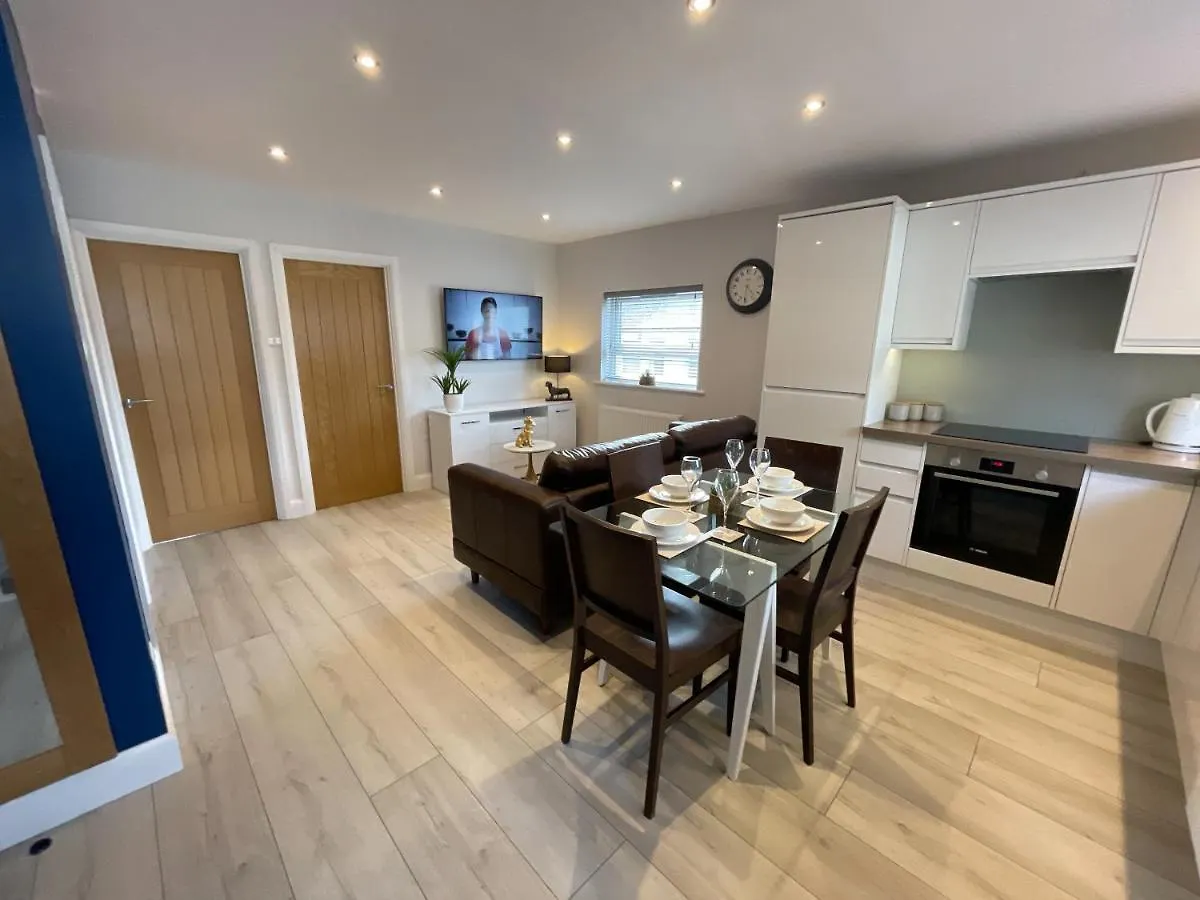 Luxurious 2 Bed Apartment Just Off Mill Rd, Near Station - Walk To City Centre Κέμπριτζ